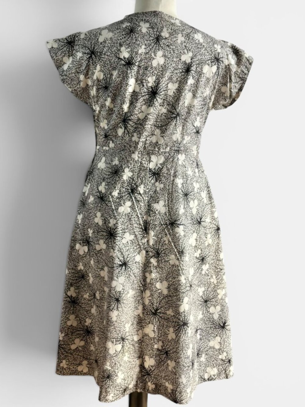 1950s Black Clover Print Cotton Fit & Flare Day Dress - Picture 6 of 15